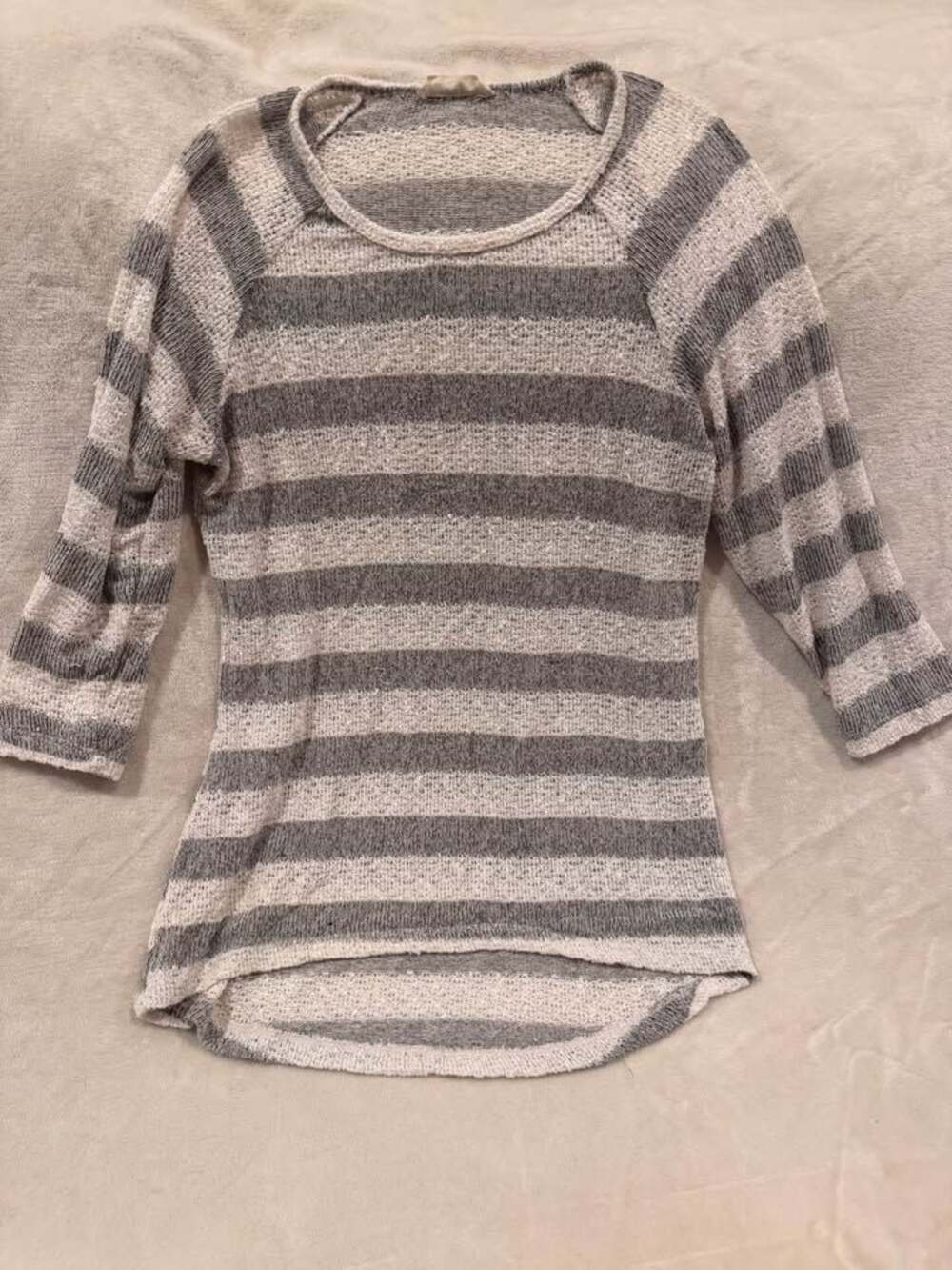 Janeric Brand Gray and White Striped Knit Sweater Womens Medium